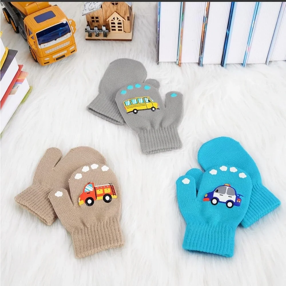 BRAND NEW up to 3T Kids Colorful Vehicle Mittens Set gloves
